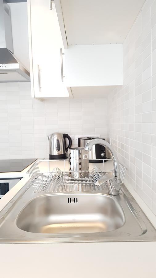 Dezo Luxury Town Apartment Larnaca Exterior photo